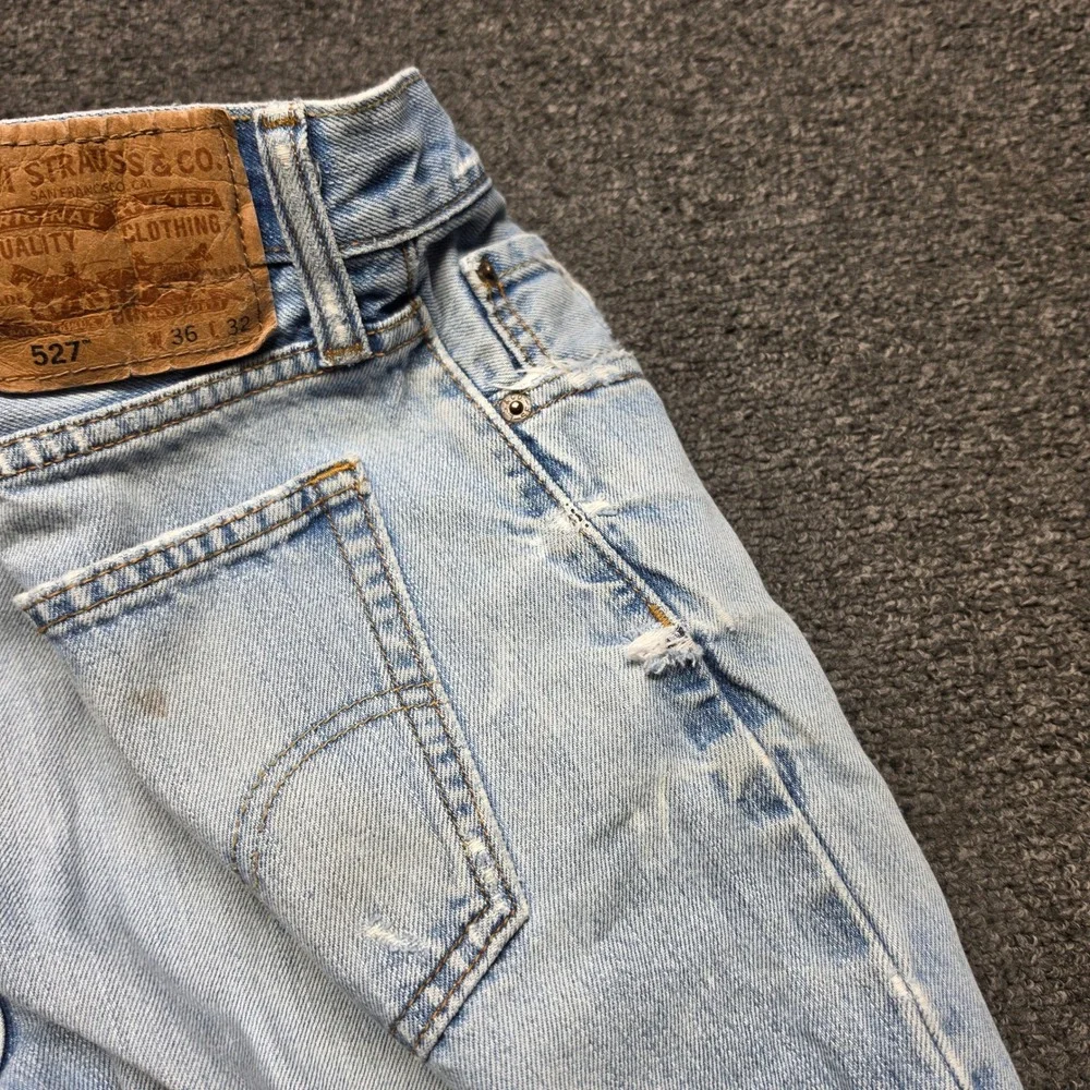 Levis levi 527